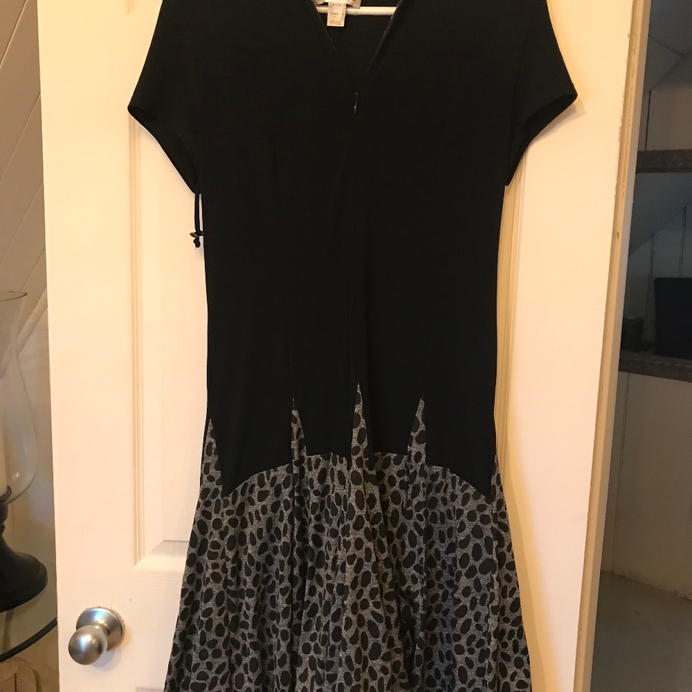 Joseph Ribkoff knee length hooded bubble dress